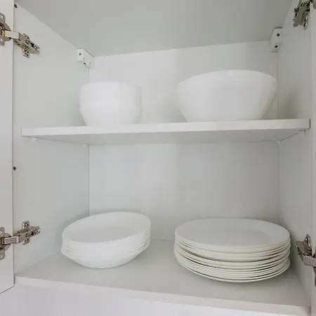 Tolstov - Monteurwohnung - 2 Schlafzimmer - Kueche - Waschmaschine - 25 Min Zur Messe Dus Apartament *