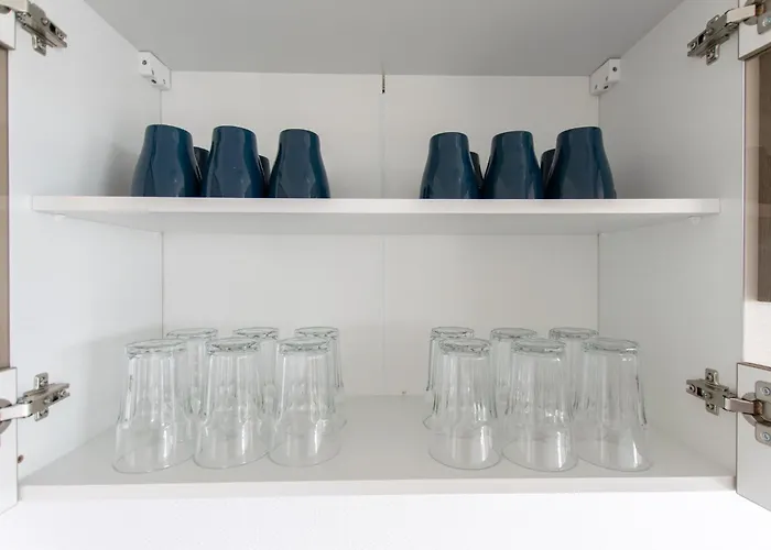 Tolstov - Monteurwohnung - 2 Schlafzimmer - Kueche - Waschmaschine - 25 Min Zur Messe Dus * Heiligenhaus